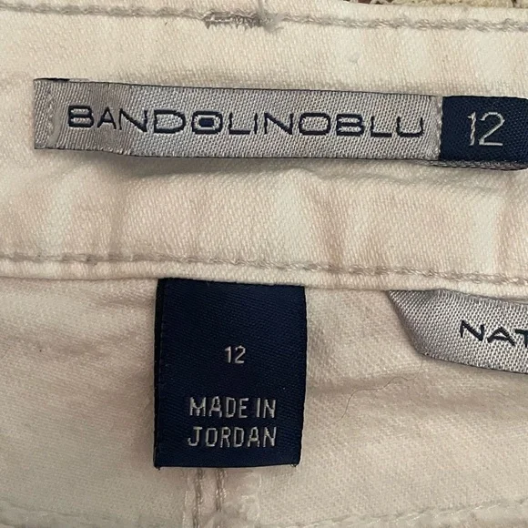 Bandolino “Natalia” woman’s white jeans,‎ size 12 - Picture 10 of 13